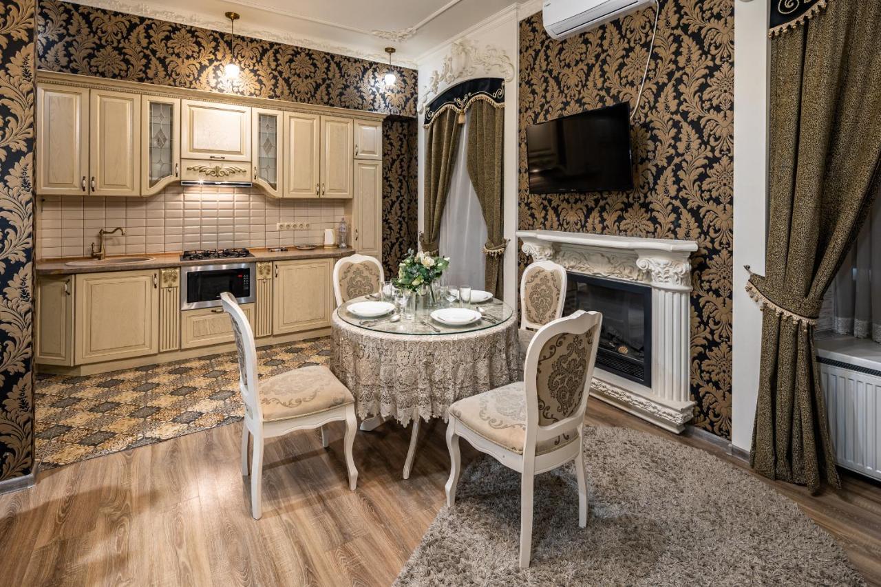 Classic Royal Central Apartment. Balcony And A/C Lemberg Exterior foto