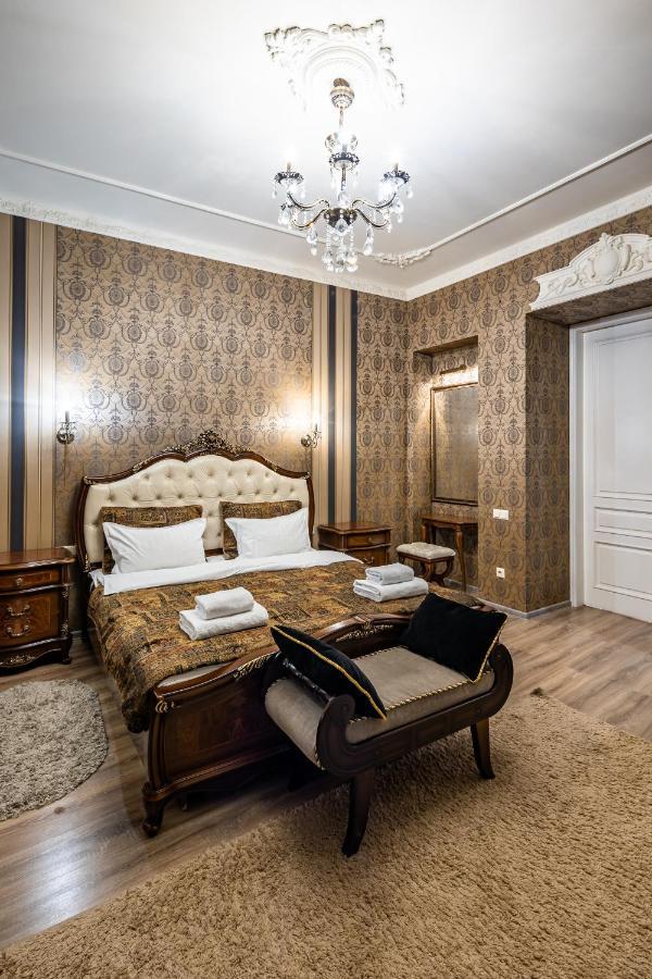 Classic Royal Central Apartment. Balcony And A/C Lemberg Exterior foto